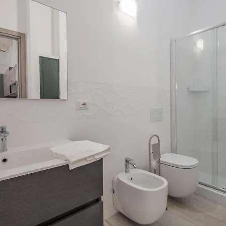 St Simplicius House - 5 Minuti Dal Centro & Wifi