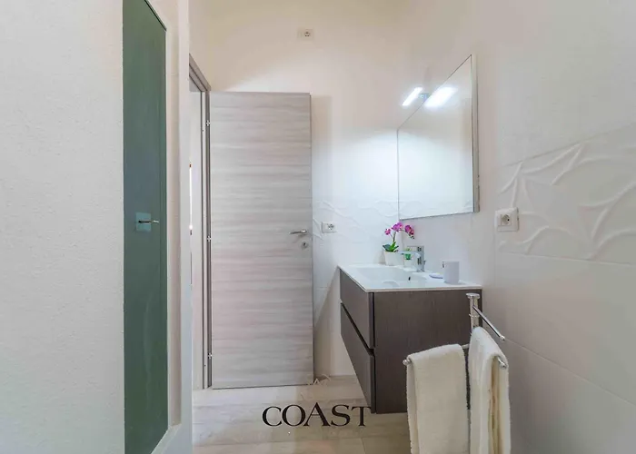 Apartamento St. Simplicius House - 5 Minuti Dal Centro & Wifi *